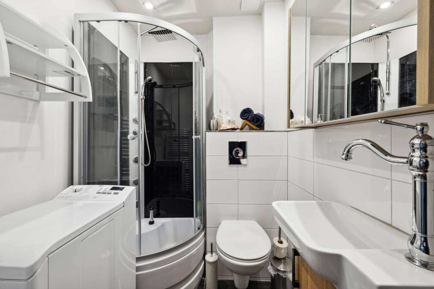 Kaiser-Wilhelms-Lodge With 90 Qm Wilhelmshaven Exteriör bild